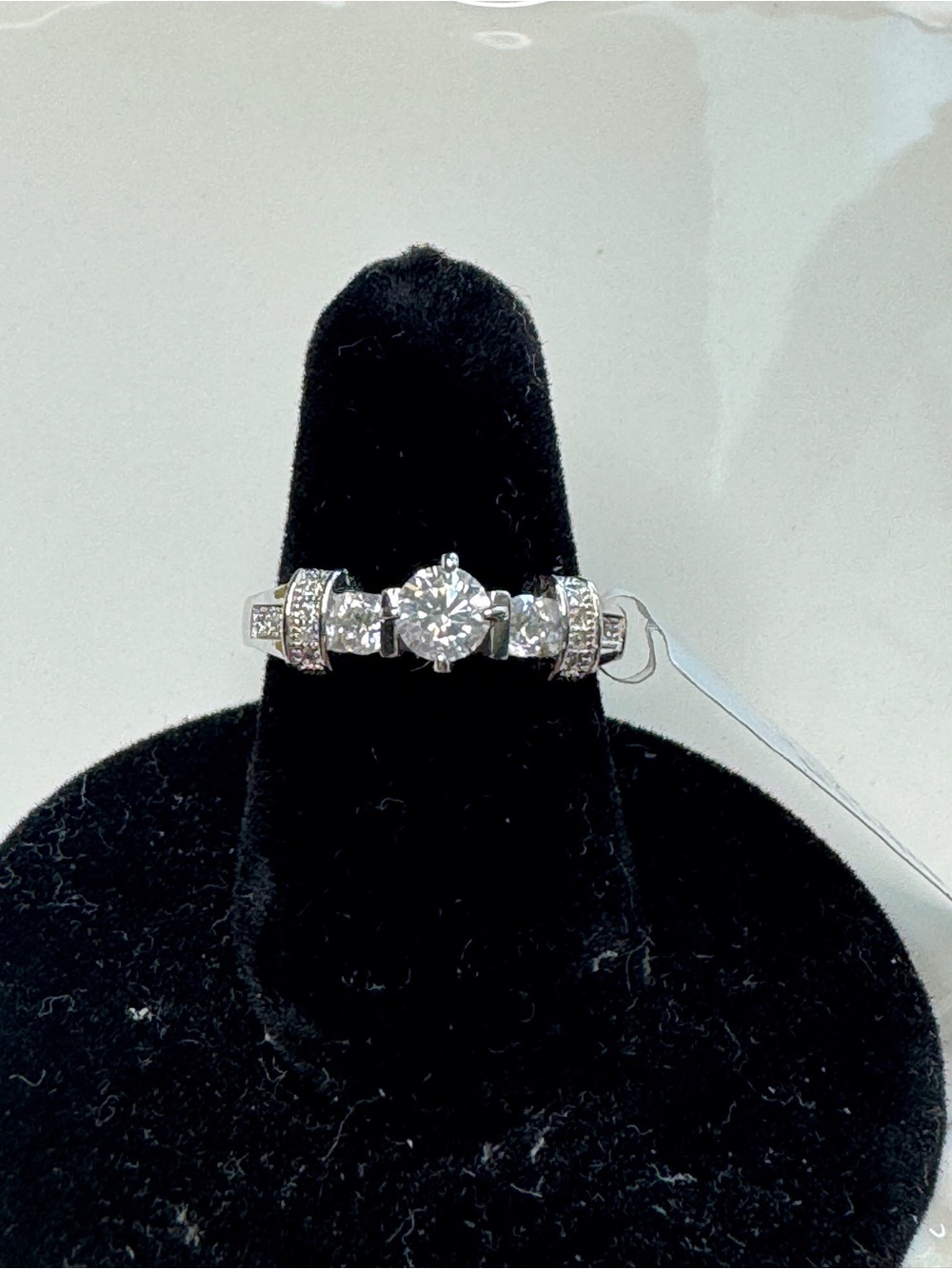 TGMS 925 Sterling Silver Moissanite 0.75 CTW Three Stone Ring Size 7